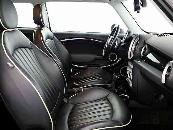 MINI Clubman Cooper Luxury ATM 1.6 88kW Таллин