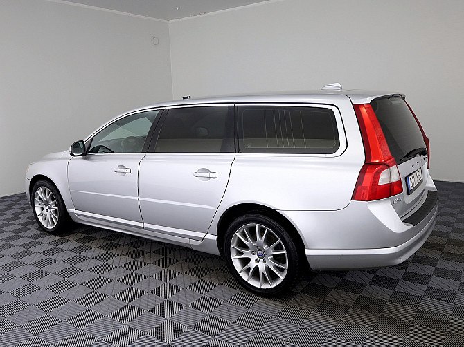 Volvo V70 Summum Facelift ATM 2.0 D4 100kW Таллин - изображение 4