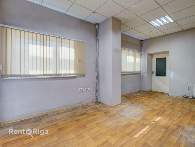 Izīrē apkurināmas telpas ar rampu un ofisu!  Telpas piemērotas: + Darbnīcai + Noliktavai + Rīga - foto 7