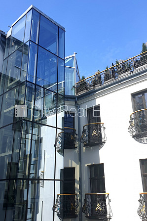 Фасадный дом, реновированный дом, благоустроенная озеленённая территория, Рига - изображение 19