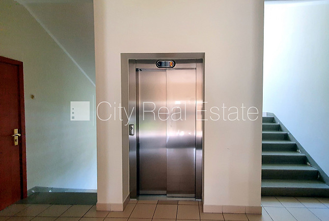 Zeme īpašumā, pagalma ēka, labiekārtota apzaļumota teritorija, vieta automašīnai, Rīga - foto 10