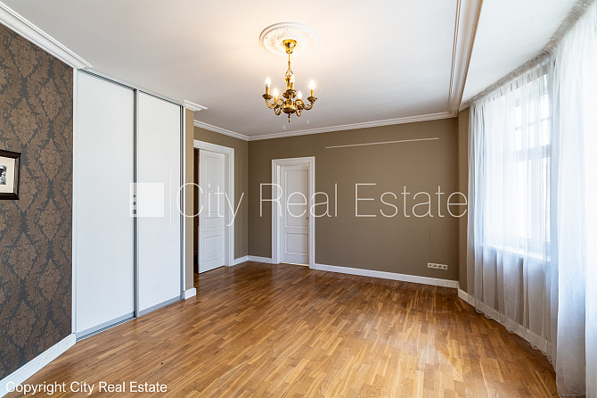 Zeme īpašumā, pagalma ēka, labiekārtota apzaļumota teritorija, vieta automašīnai, Rīga - foto 19