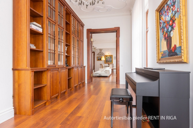 Эта красивая квартира в стиле модерн является смесью романтики и изысканности, Рига - изображение 8