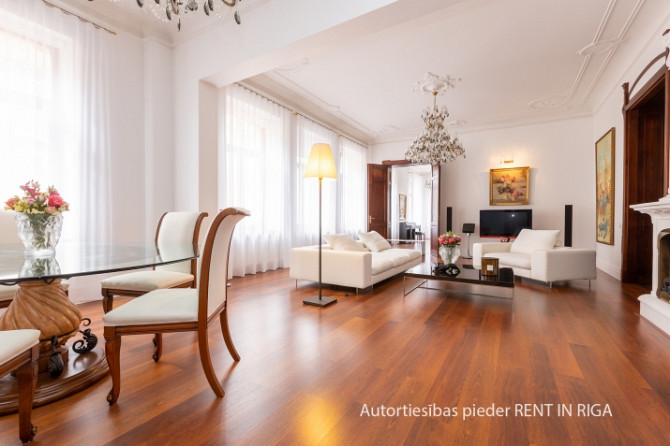 Эта красивая квартира в стиле модерн является смесью романтики и изысканности, Рига - изображение 3