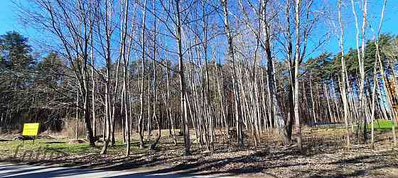 Pārdod zemes gabalu Imantas Anniņmuižas parka teritorijā. Saskaņā ar Rīgas teritorijas plānojumu, ze Rīga