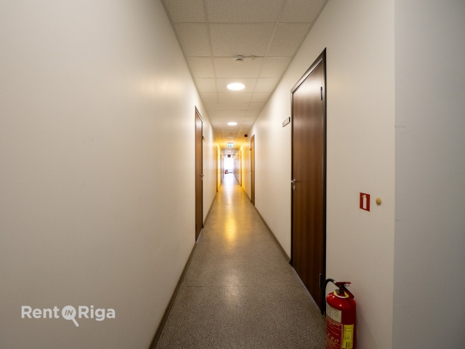 Сдаётся в аренду офисное здание в Ильгюциемсе.  Общая площадь здания: 1500 м 1-й этаж Рига - изображение 14