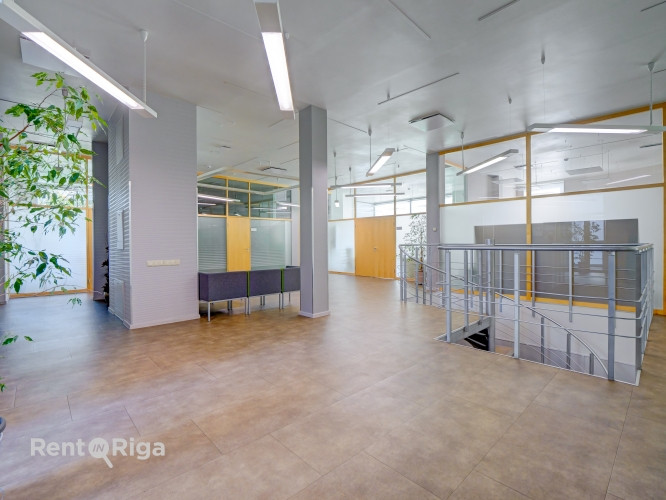 СДАЁТСЯ ОФИС В "NERETAS BIROJI", УЛ. НЕРЕТАС 2K1-107, РИГА  Офисное помещение площадью 25 м в Рига - изображение 3