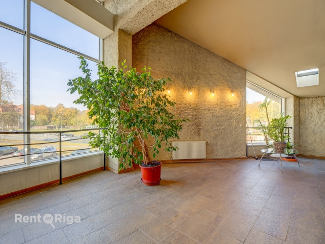 Офисные помещения с идеальным расположением и удобным подъездом  перед мостом Рига - изображение 12