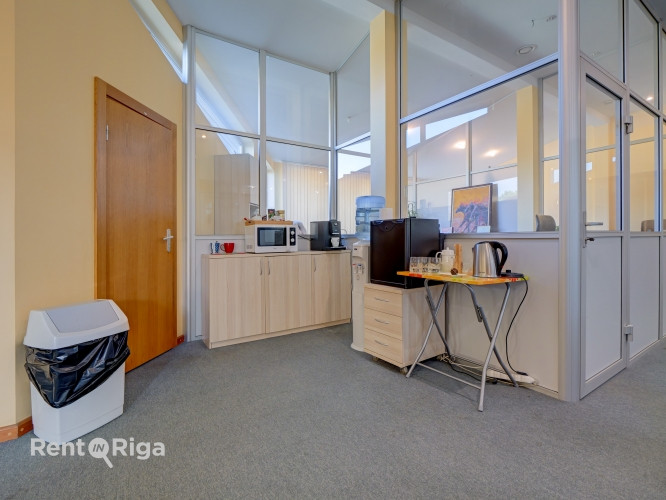 Офисные помещения с идеальным расположением и удобным подъездом  перед мостом Рига - изображение 11