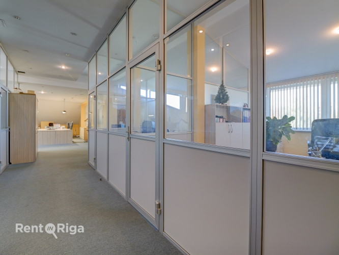 Офисные помещения с идеальным расположением и удобным подъездом  перед мостом Рига - изображение 15