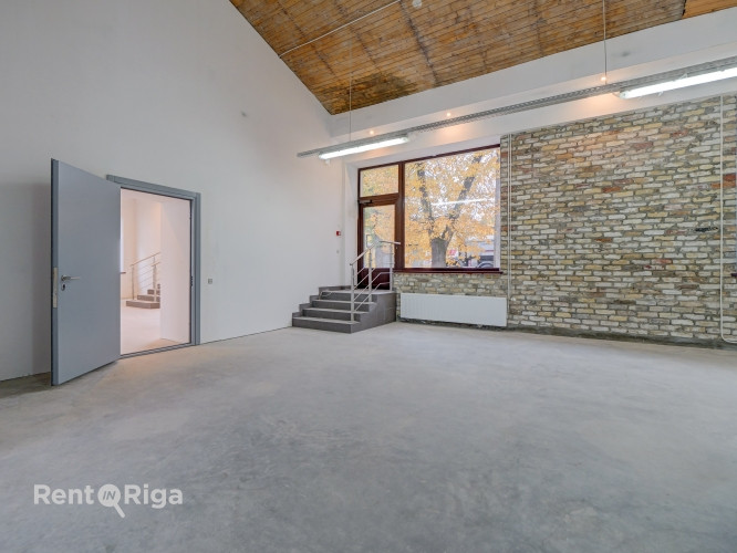 Jaunas, plašas un modernas telpas Klusajā centrā  Piedāvājam nomai mūsdienīgas un stilīgas Rīga - foto 4
