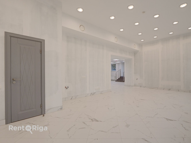 Jaunas, plašas un modernas telpas Klusajā centrā  Piedāvājam nomai mūsdienīgas un stilīgas Rīga - foto 6