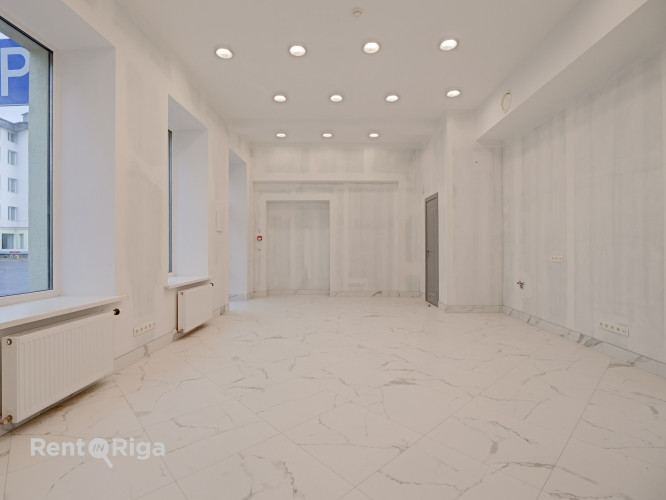 Jaunas, plašas un modernas telpas Klusajā centrā.  Piedāvājam nomai mūsdienīgas un stilīgas Rīga - foto 2