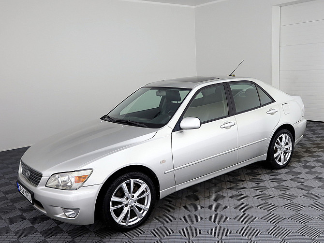Lexus IS 200 Luxury ATM 2.0 114kW Таллин - изображение 2