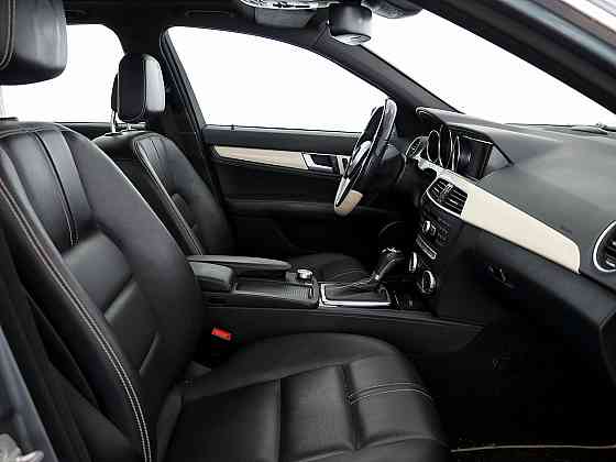 Mercedes-Benz C 250 Avantgarde Facelift ATM 1.8 150kW Таллин