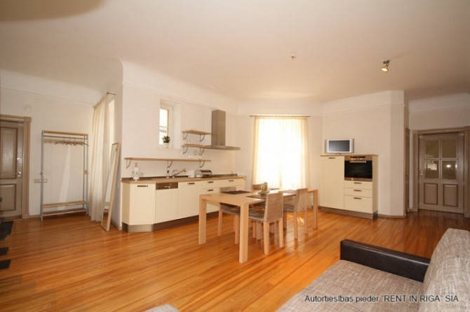 Beautiful one bedroom loft with terrace and winter garden, nice panorama view to Konventa Seta. Parq Рига - изображение 2