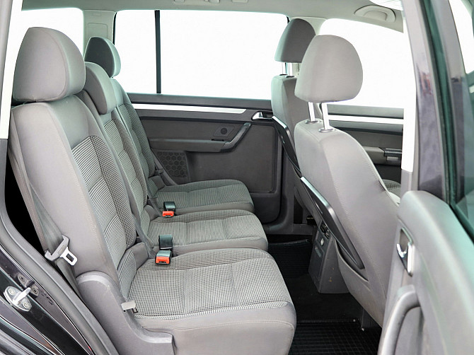 Volkswagen Touran Comfortline ATM 2.0 TDI 103kW Таллин - изображение 7