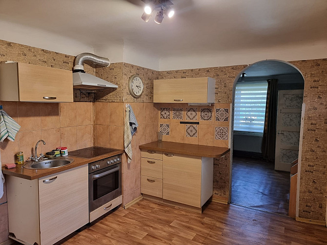 Izīrē 5 istabas māju Jūrmalas gatvē Imantā. Centrāla apkure malka/ briketes, zemi komunālie... Rīga - foto 4