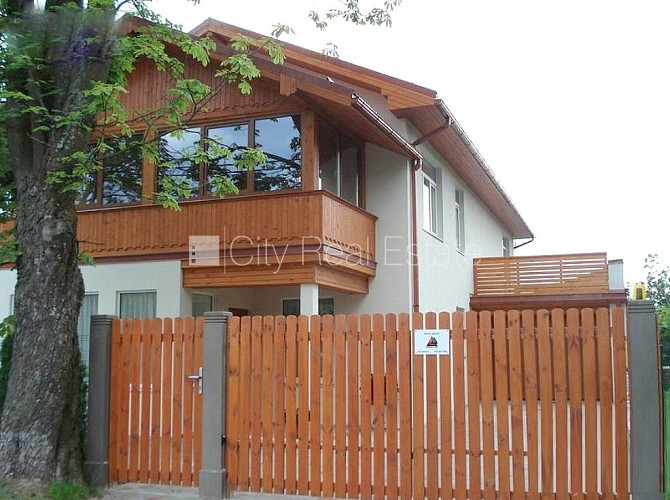 Fasādes māja, renovēta māja, slēgts pagalms, ieeja no ielas, kāpņu telpa pēc kapitālā Rīga - foto 16