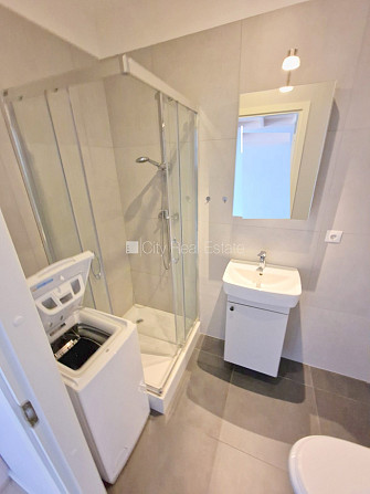 Projekts - Eksporta 12, renovēta māja, vieta vairākām automašīnām, cokolstāvs, logi vērsti Rīga - foto 12