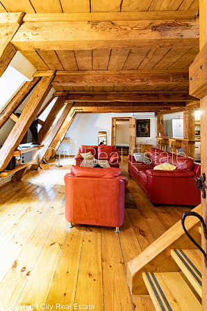 Renovēta māja, vieta automašīnai, ieeja no ielas, ir lifts, istabas izolētas, studio tipa, Rīga - foto 19