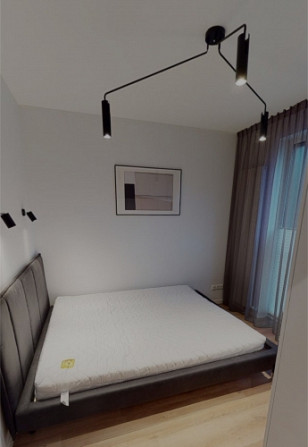 Tiek piedāvāts kvalitatīvs un pilnībā mēbelēts divistabu dzīvoklis jaunā projektā Rīgas Rīga - foto 6