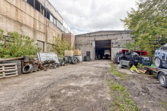 Telpas autoservisam Ilzenes ielā 1B, 450 m:  Gates 3.4 m x 4.3 m, allowing access for trucks; Rīga - foto 1