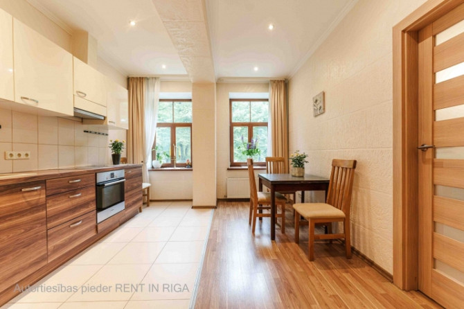 Silts un gaišs 2 istabu dzīvoklis Āgenskalna sirdī  vieta, kur gribas palikt.  Šis dzīvoklis Rīga - foto 4