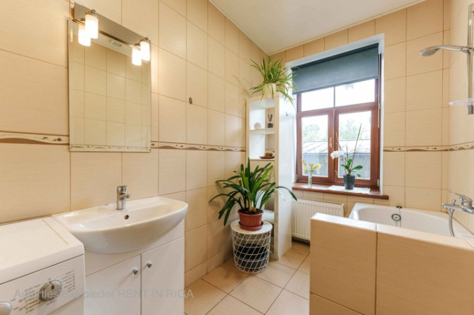 Silts un gaišs 2 istabu dzīvoklis Āgenskalna sirdī  vieta, kur gribas palikt.  Šis dzīvoklis Rīga - foto 9