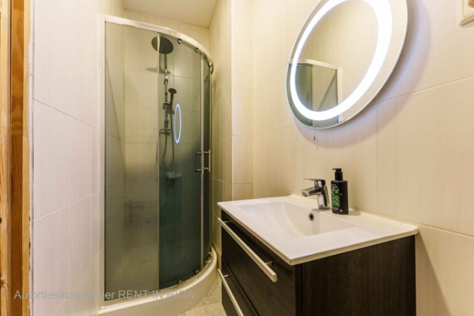 Pārdod mājīgu un siltu 1-istabas dzīvokli Rīgas centrā!  Gaišs, omulīgs un pilnībā Rīga - foto 5