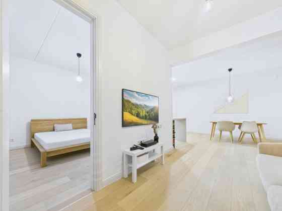 Элегантная 3-комнатная квартира в новом проекте Mežaparka Villages  Предлагается светлая Rīga