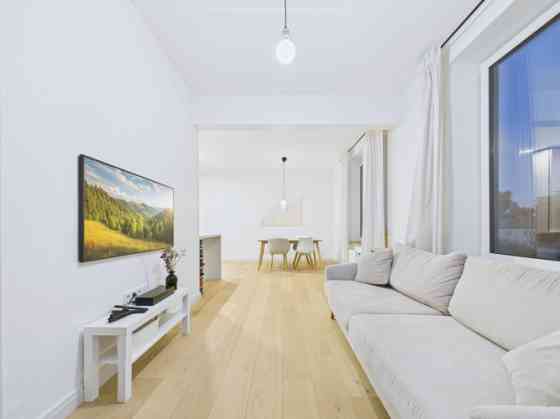 Элегантная 3-комнатная квартира в новом проекте Mežaparka Villages  Предлагается светлая Rīga