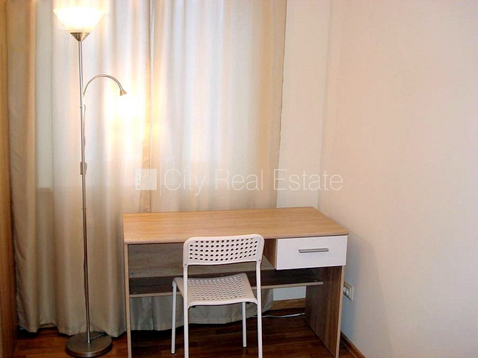 Фасадный дом, реновированный дом, закрытый двор, вход с улицы и со двора, Рига - изображение 15