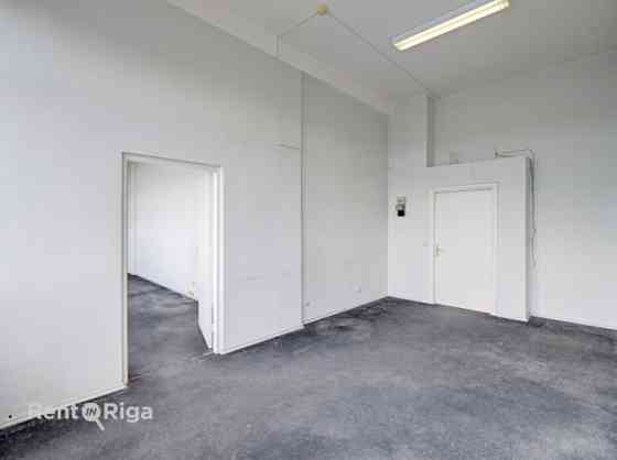 Качественный, компактный офис в отреставрированном здании  Ganību dambī 24D.  Офис Рига