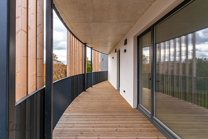 Ekskluzīvā vietā, Siguldas centrā, pieejams 3-istabu dzīvoklis ar plašu terasi. Pārdod Sigulda - foto 5