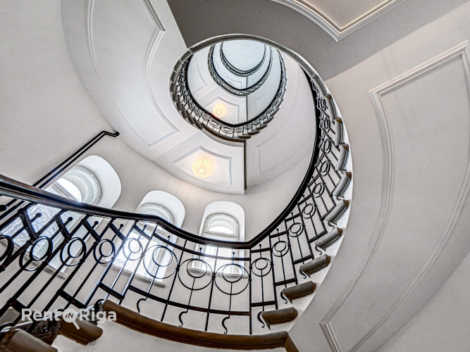 Продаётся солнечная и элегантная квартира в полностью отреставрированном Рига - изображение 18