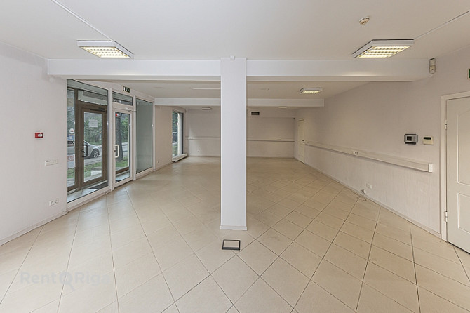 Plaša pielietojuma telpas Čiekurkalnā.   Piedāvājam nomai gaišas un plašas telpas ēkas pirmajā stāvā Рига - изображение 9