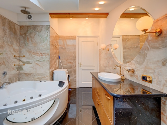 Komfortabls un mājīgs dzīvoklis Blaumaņa ielā, pašā Rīgas centrā. Ēka ir aprīkota ar Rīga - foto 18