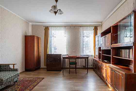 Pārdod pusi dzīvojamās mājas Daugavpilī (Nīderkūnu apkaime) 
- Saimniecības ēka, garāža
- zeme 821 m Рига