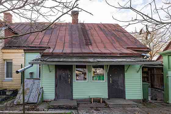 Pārdod pusi dzīvojamās mājas Daugavpilī (Nīderkūnu apkaime) 
- Saimniecības ēka, garāža
- zeme 821 m Рига