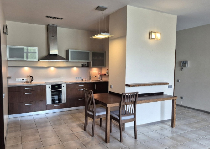 Продаётся меблированная 2-комнатная квартира в проекте "Tomsona Terases". Дополнительно Рига - изображение 5