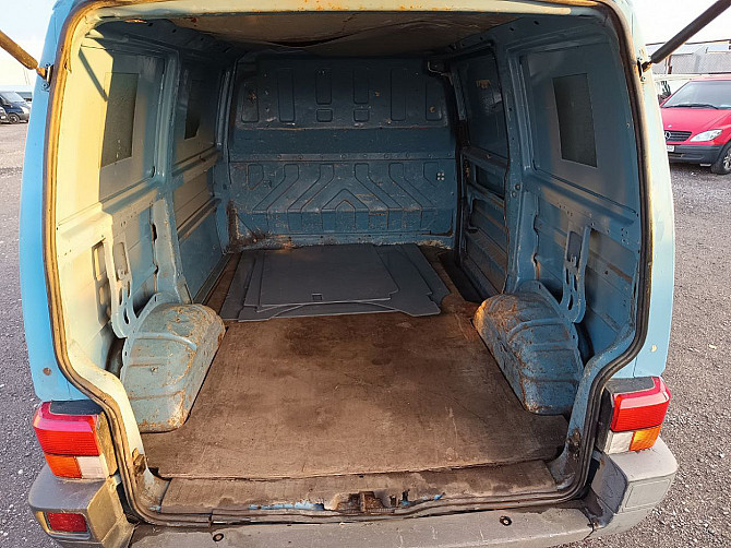 Volkswagen Transporter Kasten 2.4 TDI 57kW Таллин - изображение 7