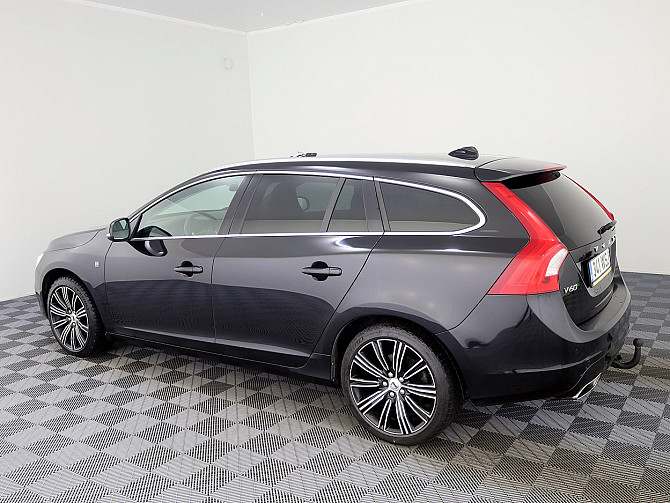 Volvo V60 Ocean Race Facelift ATM 2.0 D4 110kW Таллин - изображение 4