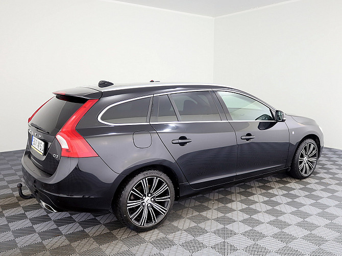Volvo V60 Ocean Race Facelift ATM 2.0 D4 110kW Таллин - изображение 3