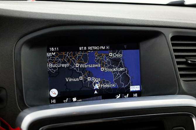 Volvo V60 Ocean Race Facelift ATM 2.0 D4 110kW Таллин - изображение 8