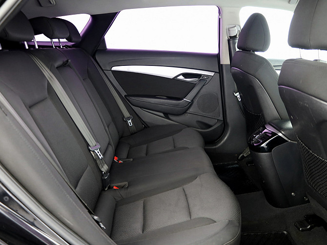 Hyundai i40 Comfort ATM 2.0 130kW Таллин - изображение 7