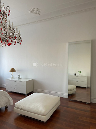 Фасадный дом, благоустроенная озеленённая территория, подъездная дорога покрыта Рига - изображение 13