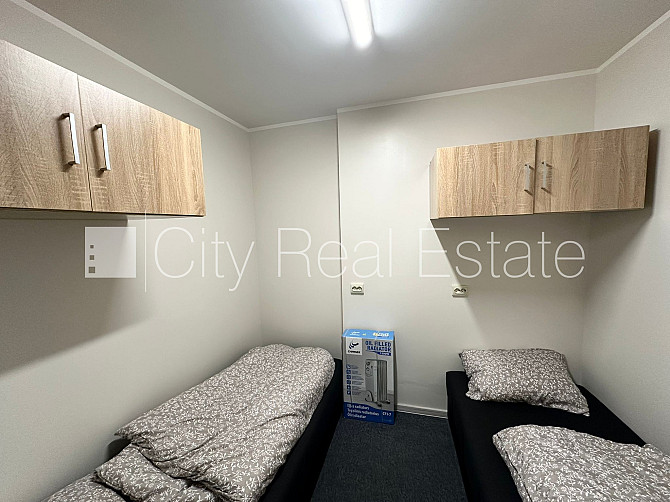 Fasādes māja, labiekārtots apzaļumots pagalms, slēgts pagalms, vieta vairākām Rīga - foto 10