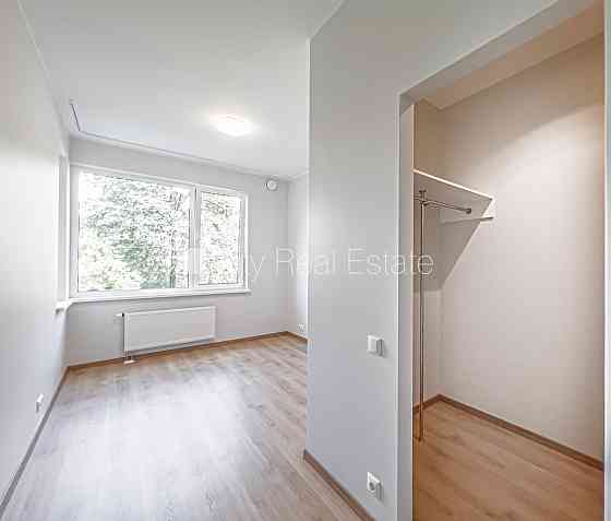 Здание во дворе, реновированный дом, закрытый двор, возможность аренды парковки, Rīga