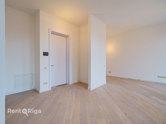 Элегантные апартаменты с балконом, выходящим во двор!  В отреставрированном Рига - изображение 6